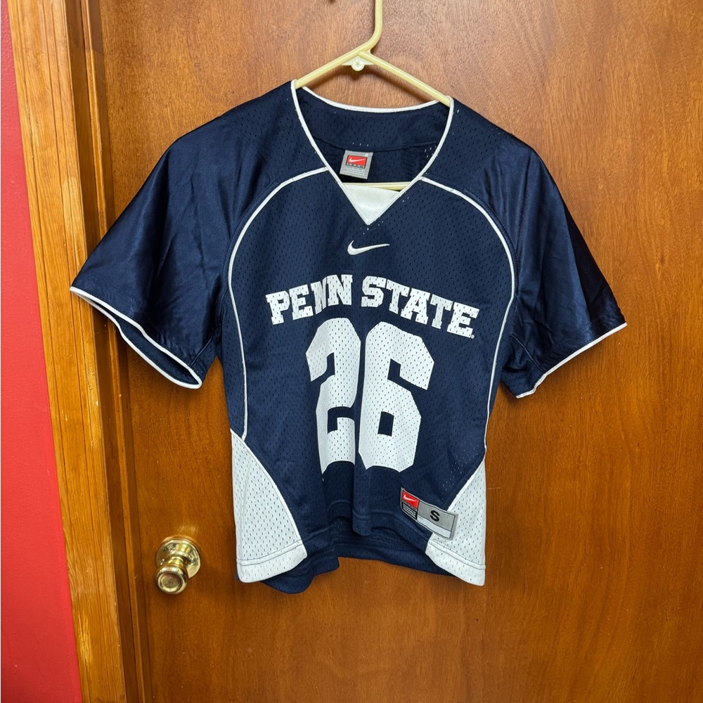 Men’s Nike Penn State #26 Saquon Barkley Cropped Football Jersey, size Small